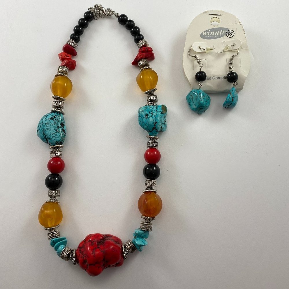 Earrings and Necklace set - Costume Jewelry - Picture 3 of 5
